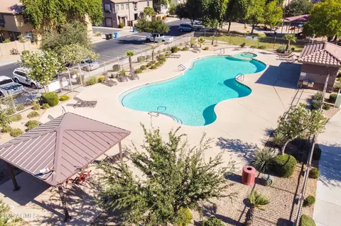 8119 W Lynwood St, Phoenix, AZ 85043