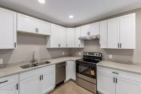 Kitchen - 1906 E Almeria Rd, Phoenix, AZ 85006 photo 2 of 2