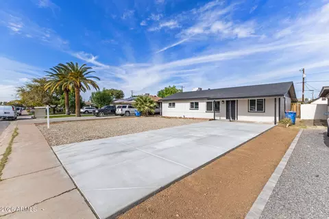 Exterior - 1906 E Almeria Rd, Phoenix, AZ 85006 photo 2 of 7