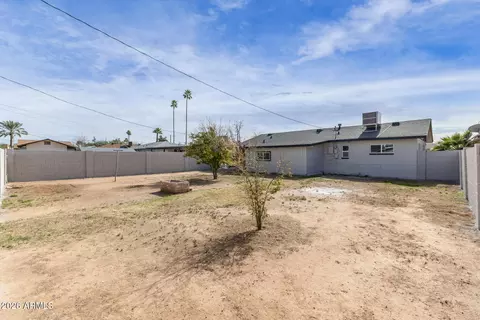 Exterior - 1906 E Almeria Rd, Phoenix, AZ 85006 photo 6 of 7