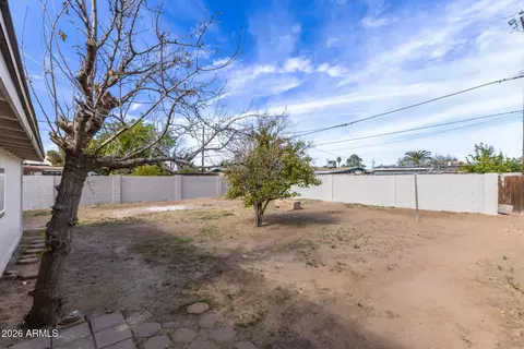 Exterior - 1906 E Almeria Rd, Phoenix, AZ 85006 photo 4 of 7