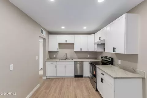 Kitchen - 1906 E Almeria Rd, Phoenix, AZ 85006 photo 1 of 2