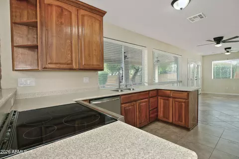 Kitchen - 1938 E Diamond Dr, Tempe, AZ 85283 photo 2 of 3