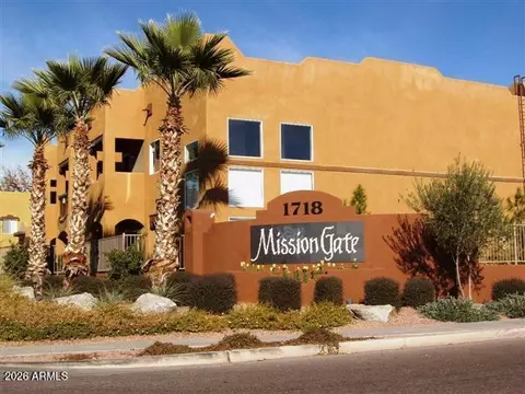1718 W Colter St #110, Phoenix, AZ 85015