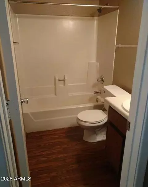 Bath - 2838 E Le Marche Ave, Phoenix, AZ 85032 photo 4 of 9