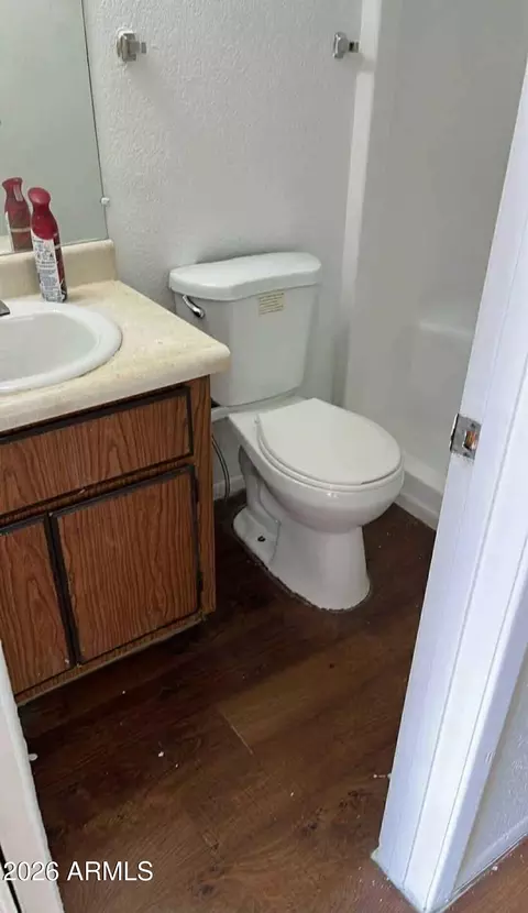 Bath - 2838 E Le Marche Ave, Phoenix, AZ 85032 photo 5 of 9