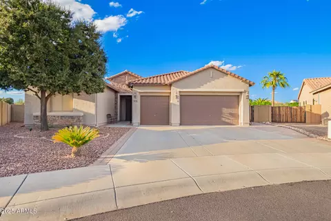 8430 N 181st Dr, Waddell, AZ 85355