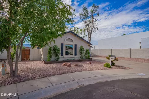 Exterior - 4829 E Voltaire Ave, Scottsdale, AZ 85254 photo 2 of 9