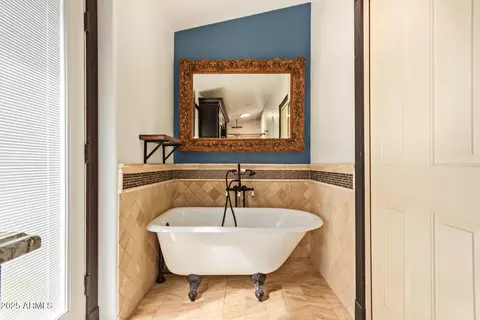 Bath - 4829 E Voltaire Ave, Scottsdale, AZ 85254 photo 2 of 4