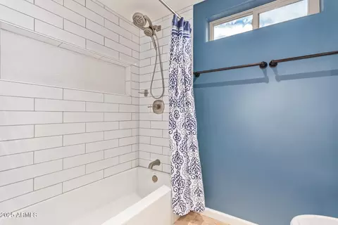 Bath - 4829 E Voltaire Ave, Scottsdale, AZ 85254 photo 4 of 4