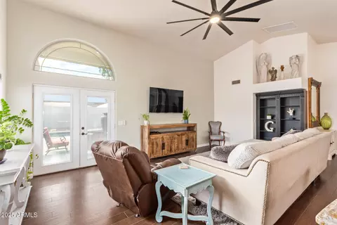 Living - 4829 E Voltaire Ave, Scottsdale, AZ 85254 photo 1 of 3