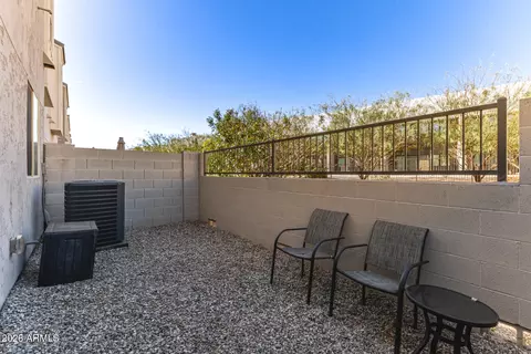 Exterior - 8262 N 22nd Dr, Phoenix, AZ 85021 photo 2 of 9