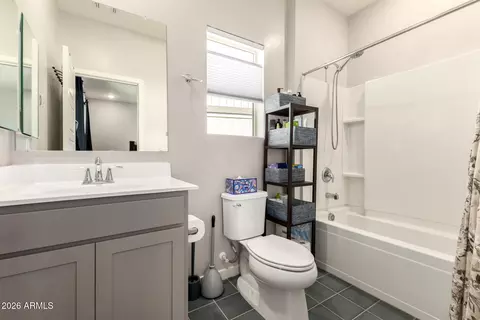 Bath - 8262 N 22nd Dr, Phoenix, AZ 85021 photo 1 of 1