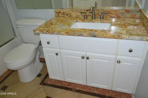 Bath - 1701 E Colter St #308, Phoenix, AZ 85016 photo 6 of 8