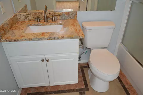 Bath - 1701 E Colter St #308, Phoenix, AZ 85016 photo 2 of 8