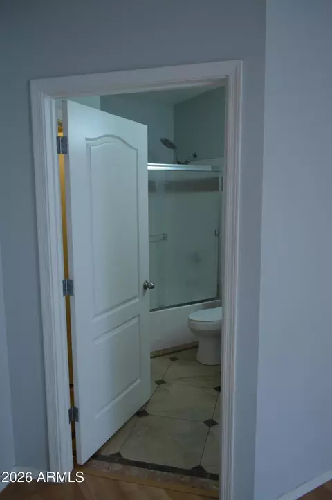 Bath - 1701 E Colter St #308, Phoenix, AZ 85016 photo 4 of 8