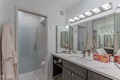 Bath - 640 E Boca Raton Rd, Phoenix, AZ 85022 photo 1 of 3