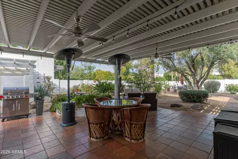 Exterior - 640 E Boca Raton Rd, Phoenix, AZ 85022 photo 4 of 9