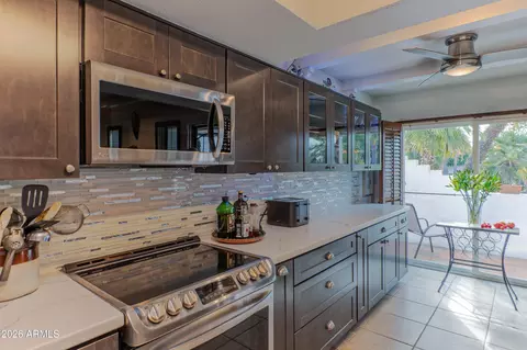 Kitchen - 640 E Boca Raton Rd, Phoenix, AZ 85022 photo 3 of 3
