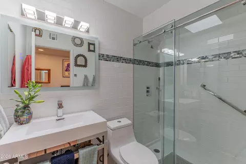 Bath - 640 E Boca Raton Rd, Phoenix, AZ 85022 photo 3 of 3