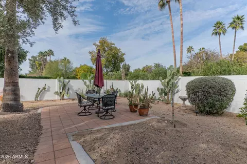 Exterior - 640 E Boca Raton Rd, Phoenix, AZ 85022 photo 7 of 9