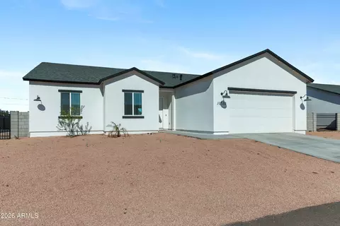Exterior - 10530 E Baltimore St, Apache Junction, AZ 85120 photo 1 of 8