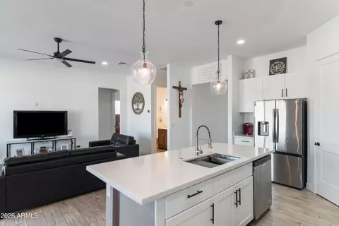 Kitchen - 10530 E Baltimore St, Apache Junction, AZ 85120 photo 4 of 4