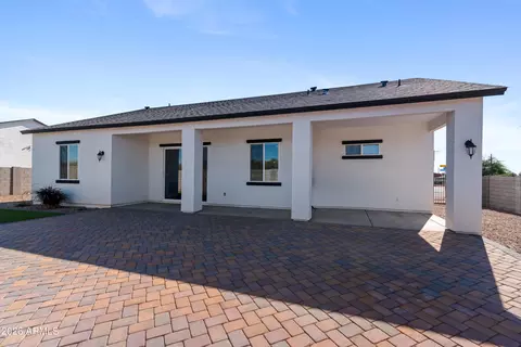 Exterior - 10530 E Baltimore St, Apache Junction, AZ 85120 photo 4 of 8