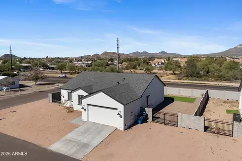 View/Area - 10530 E Baltimore St, Apache Junction, AZ 85120 photo 1 of 9