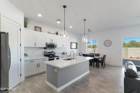 Kitchen - 10530 E Baltimore St, Apache Junction, AZ 85120 photo 1 of 4