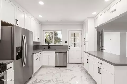 Kitchen - 4540 N 12th Ave, Phoenix, AZ 85013 photo 3 of 5