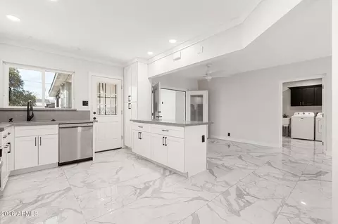 Kitchen - 4540 N 12th Ave, Phoenix, AZ 85013 photo 5 of 5