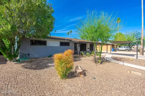 Exterior - 4540 N 12th Ave, Phoenix, AZ 85013 photo 4 of 14