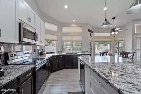 Kitchen - 404 E Mountain Sky Ave, Phoenix, AZ 85048 photo 4 of 7