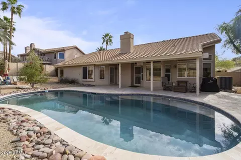 Exterior - 404 E Mountain Sky Ave, Phoenix, AZ 85048 photo 2 of 7