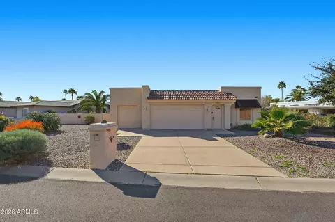 26402 S Lakemont Dr, Sun Lakes, AZ 85248