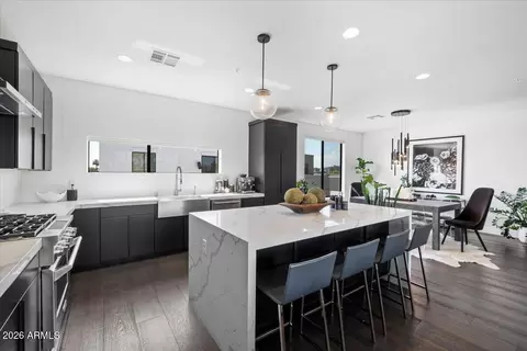 Kitchen - 4331 N 27th Pl, Phoenix, AZ 85016 photo 3 of 5