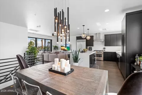 Dining - 4331 N 27th Pl, Phoenix, AZ 85016 photo 1 of 2
