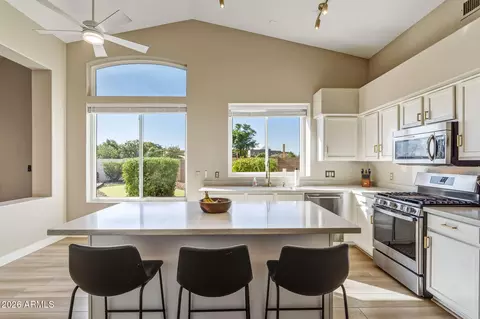 Kitchen - 389 E Arabian Dr, Gilbert, AZ 85296 photo 1 of 3