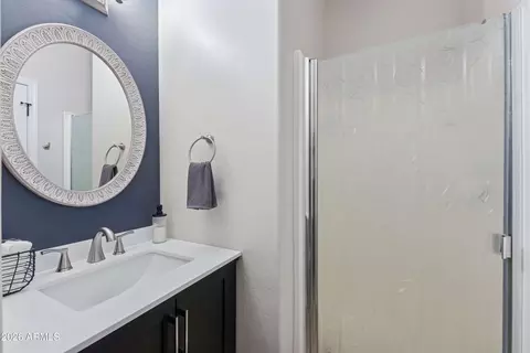 Bath - 3543 E Calistoga Dr, Gilbert, AZ 85297 photo 2 of 7