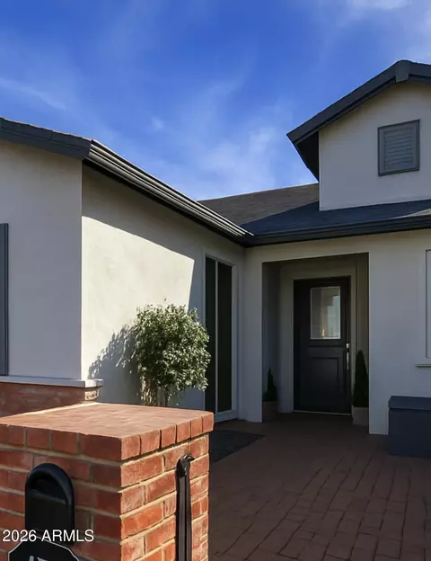 Exterior - 4701 E Vernon Ave E, Phoenix, AZ 85008 photo 2 of 2