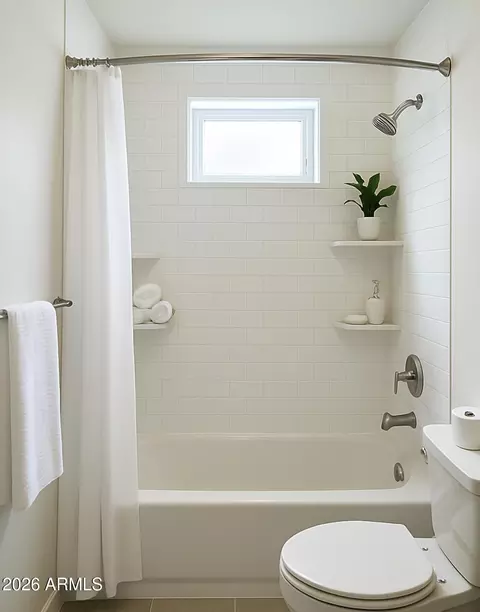 Bath - 4701 E Vernon Ave E, Phoenix, AZ 85008 photo 2 of 5