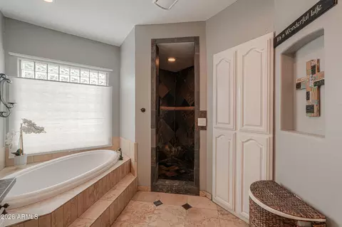 Bath - 4038 E Glencove St, Mesa, AZ 85205 photo 2 of 4