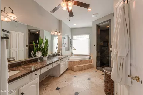 Bath - 4038 E Glencove St, Mesa, AZ 85205 photo 1 of 4