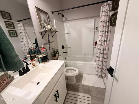 Bath - 13508 W Range Mule Dr, Peoria, AZ 85383 photo 2 of 2