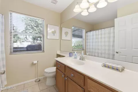 Bath - 1866 E Sagebrush St, Gilbert, AZ 85296 photo 2 of 2