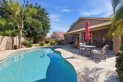 Exterior - 1866 E Sagebrush St, Gilbert, AZ 85296 photo 7 of 7