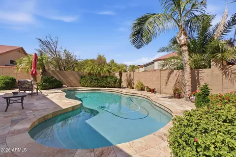 Exterior - 1866 E Sagebrush St, Gilbert, AZ 85296 photo 3 of 7