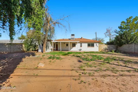 Exterior - 2221 E Osborn Rd, Phoenix, AZ 85016 photo 2 of 5