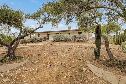 Exterior - 1702 E Griswold Rd, Phoenix, AZ 85020 photo 3 of 12
